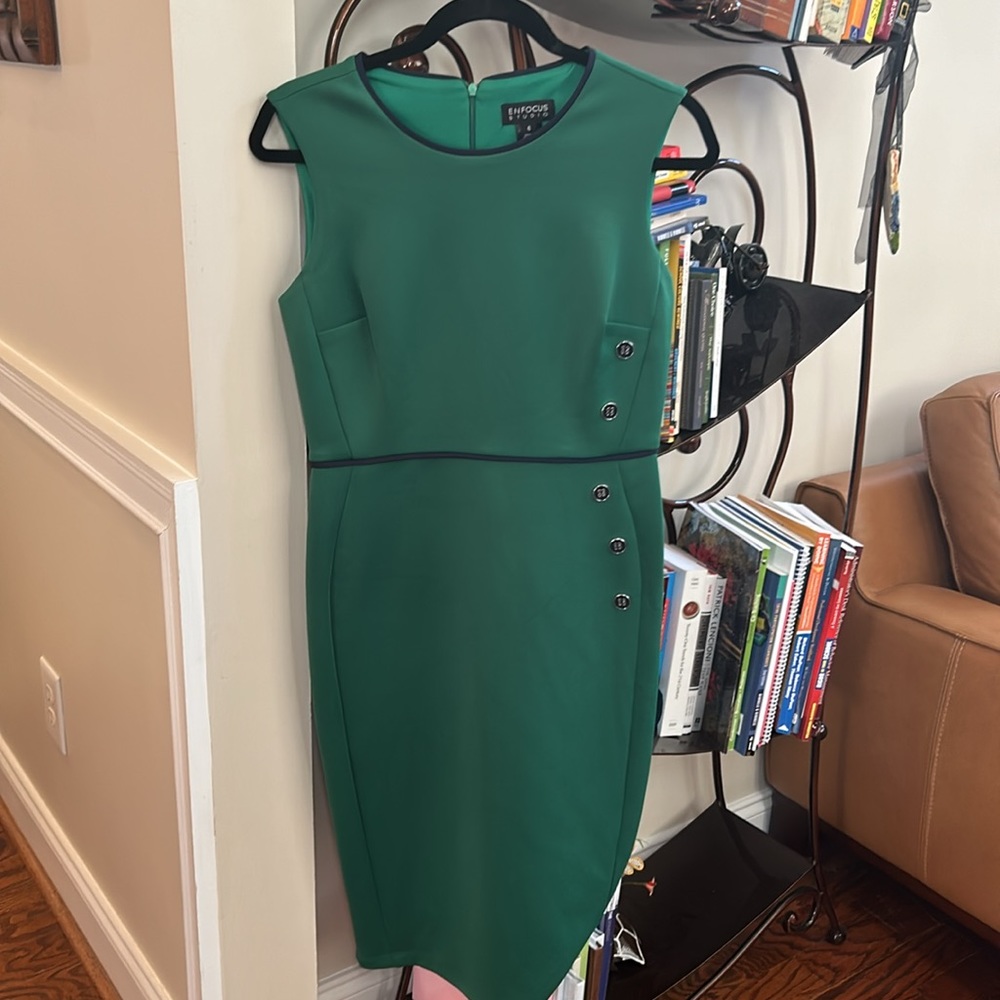 NWOT Enfocus green & navy dress sz 6 stretchy scuba